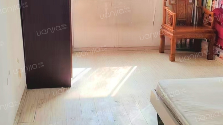 富景华庭交通便利，楼层好，采光好，业主诚心出售-卧室