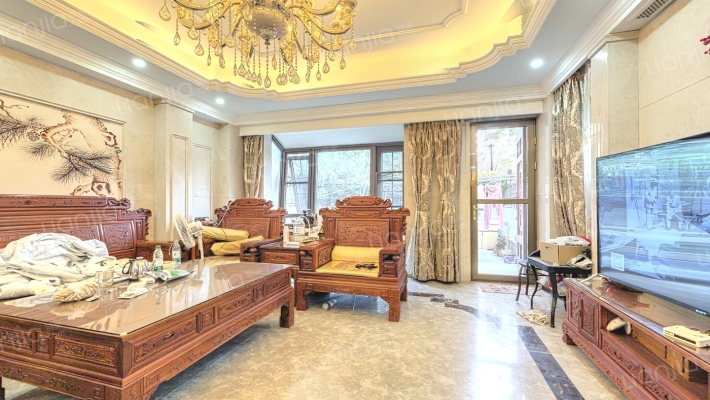 湖畔天下(别墅)二手房实景图