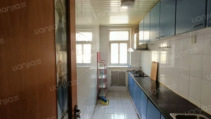 房子满五税费低，南北两居室采光好，无遮挡，看房方便-厨房