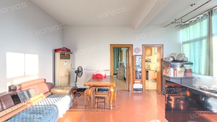 旭日中大道143号二手房实景图