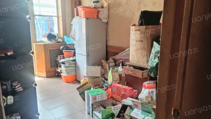 市区板楼 全南三居户型 好楼层 本满税低 业主急售-卧室B