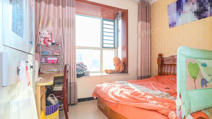 上海城精装修房子诚心出售价格可谈居住方便舒适-卧室A