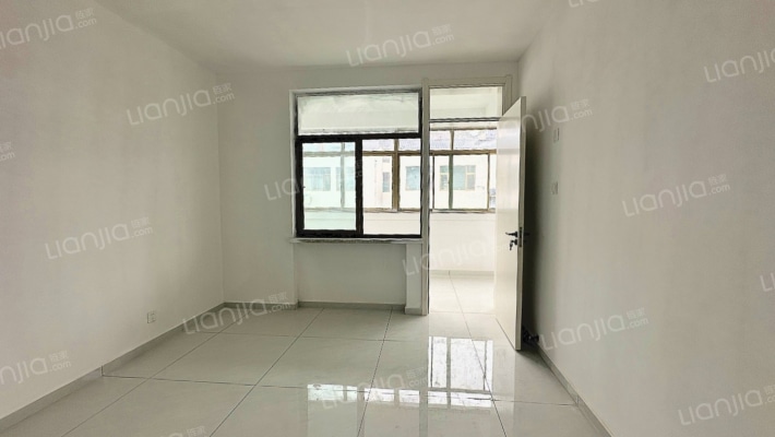 管委宿舍二手房实景图