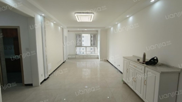 爵仕豪园二手房实景图