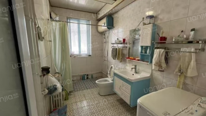 市医院家属院大三居，房本满五，看房方便-卫生间A