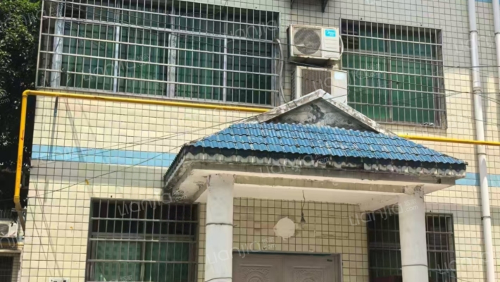 省广播电视局湘西中波转播台宿舍二手房实景图