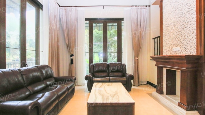 麓湖生态城白玉台二手房实景图