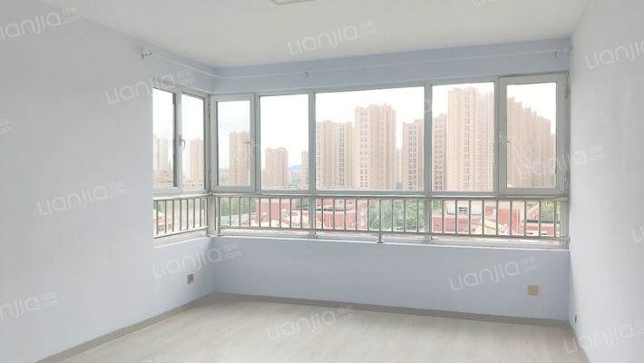 东岳书香苑二手房实景图