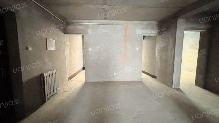 小区位置购物交通方便     小区物业好   环境优美-餐厅