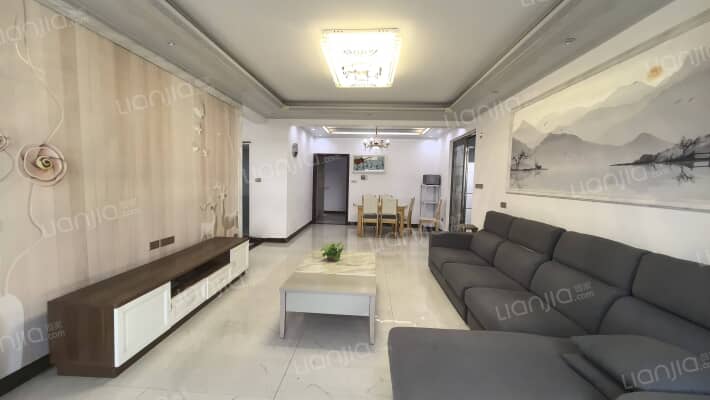 雅云尚城二手房实景图