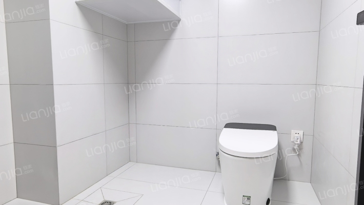 德信公园旁 精装修LOFT 三室两厅双卫-卫生间B