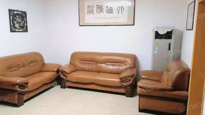 沛县建筑公司家属院二手房实景图