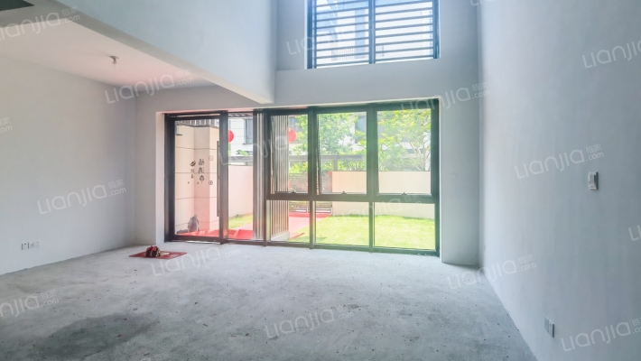 特房樾琴墅二手房实景图