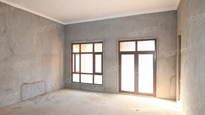 保利半山国际比弗利二手房实景图