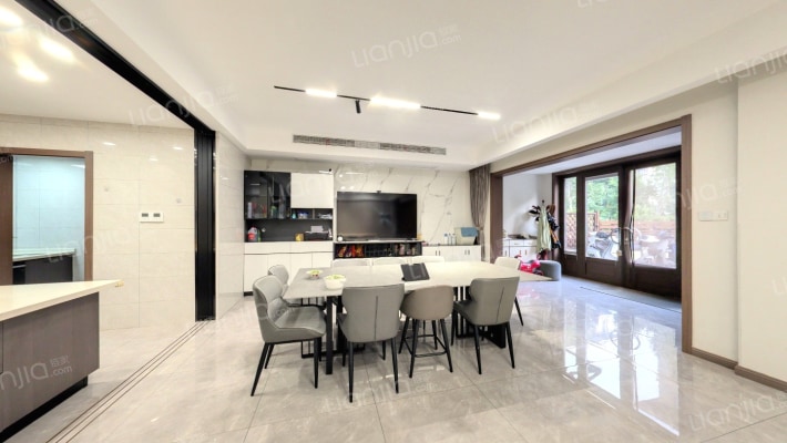 雨润星雨华府南区二手房实景图