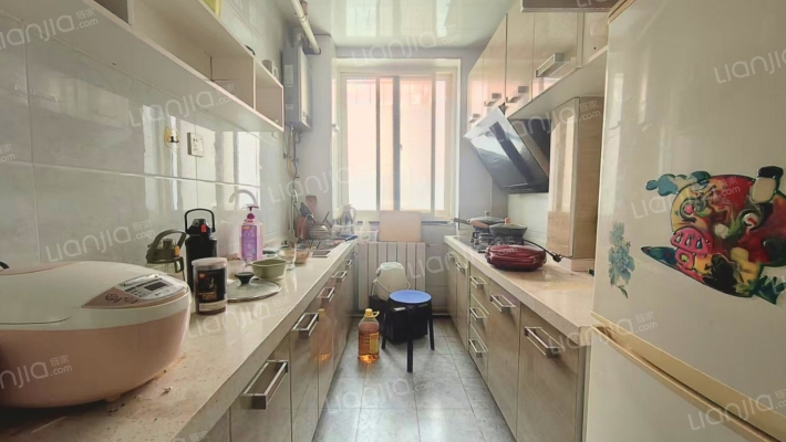 学园小区 3室2厅 南 北-厨房