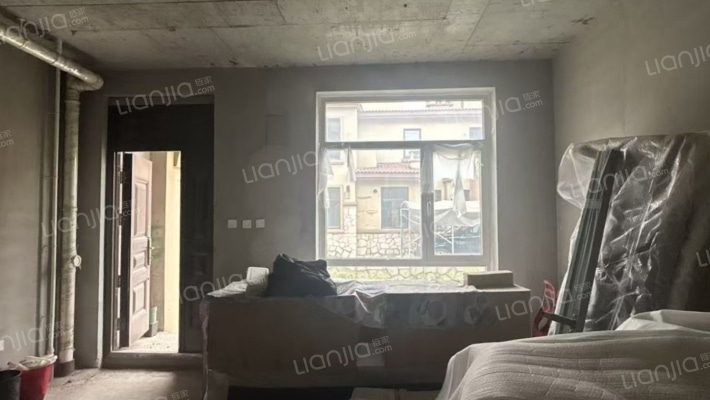 天然氧吧，休闲养老，社区环境太美了，私人庭院高尔夫-客厅