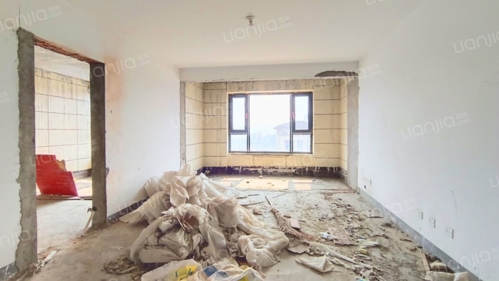 怡和泉山公馆二手房实景图