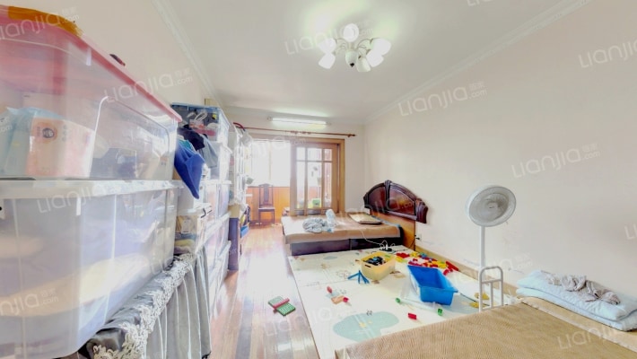 控江路18弄二手房实景图