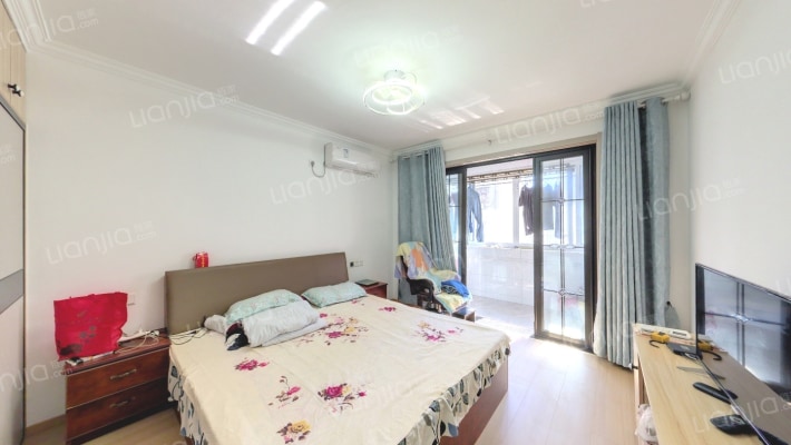 惠华新村B区二手房实景图