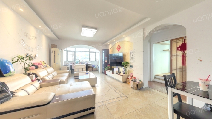 嘉德公寓二手房实景图