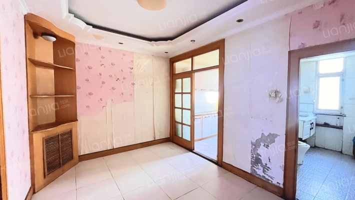 县府小区 3室2厅 南 北-餐厅