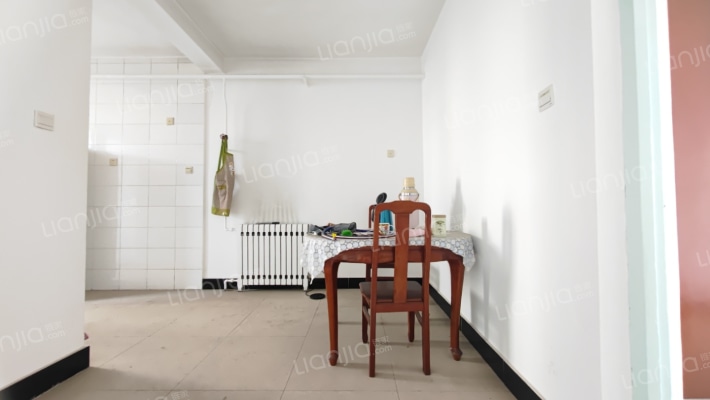 宜佳旺广场北边 南北通透大三居 单价3800 就是便宜-餐厅