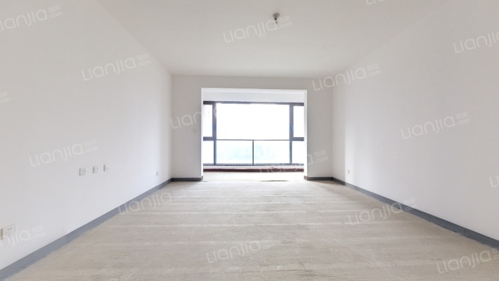 白桦林团圆二手房实景图