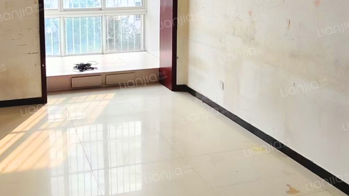 天筑逸城 2室2厅 南 北-餐厅