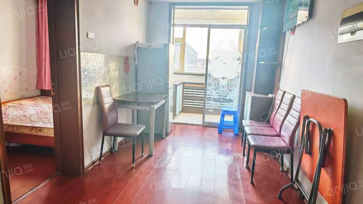 临河风景苑二手房实景图