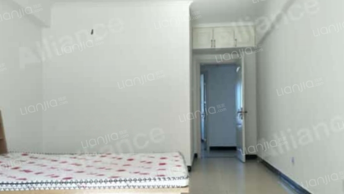 南北两居中高楼层，无遮挡，采光好，房本满二税费少-卧室