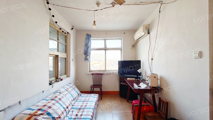 泰山商场宿舍南区二手房实景图