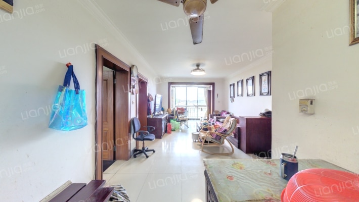 龙馨华庭二手房实景图