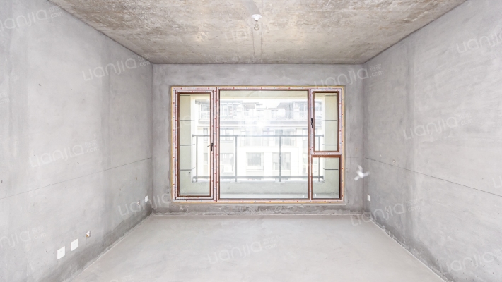 翡翠峯境二手房实景图