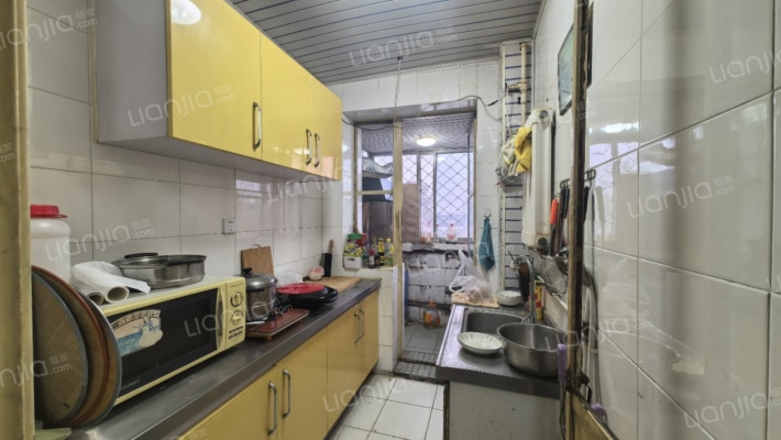 南北通透三居室，70年产权南关桃园片区-厨房