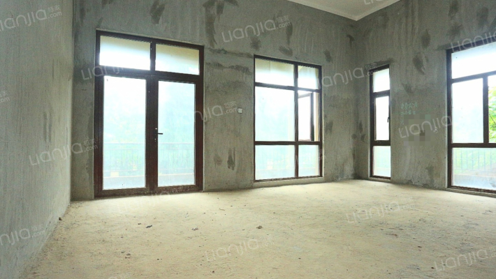 保利半山夏蒙尼二手房实景图