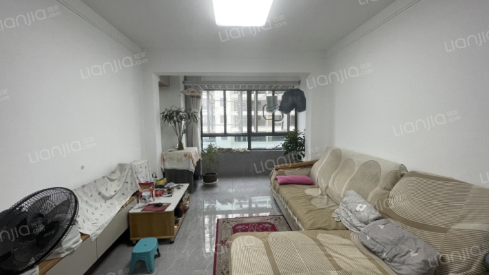 世茂·璀璨之城二手房实景图