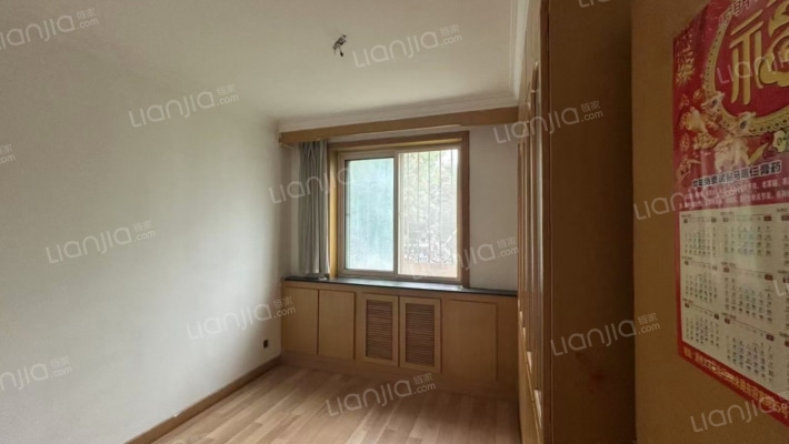 新安小区 3室2厅 南 北-卧室B