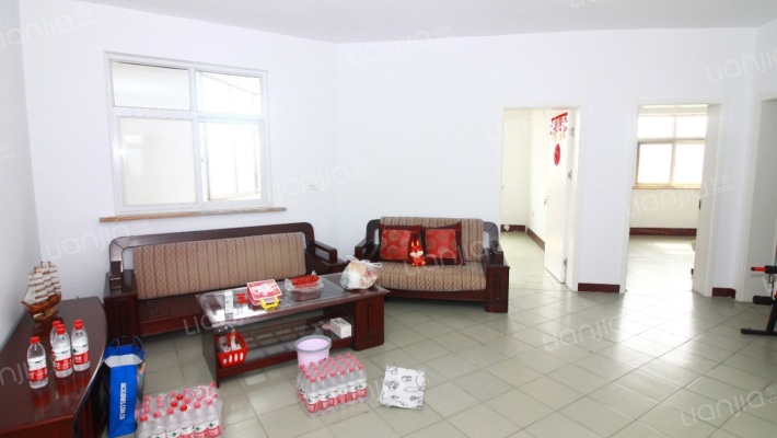 劳动路82号二手房实景图