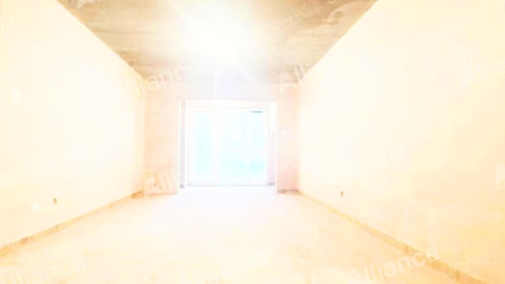 一线河景美宅，标准现房，即买即住-客厅