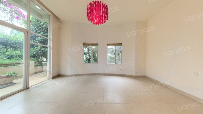 滇池春天五合院二手房实景图