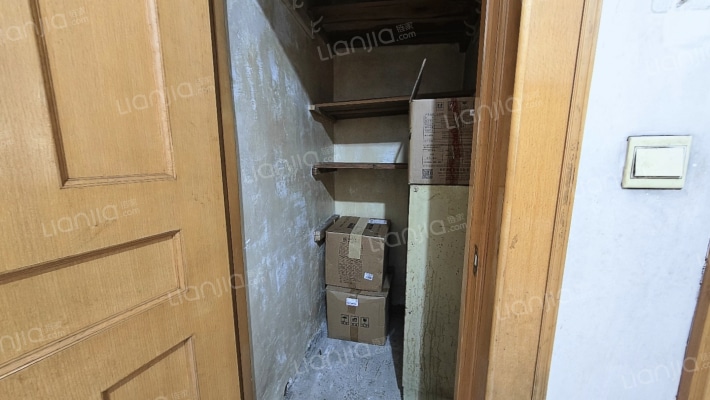 华北铝业南院生活小区 2室2厅 南 北-储物间