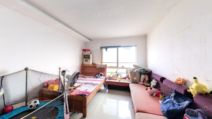 晶华美地二手房实景图