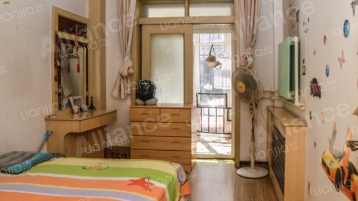 出售  嘉和小区南北通透大两居  房本满二-卧室A