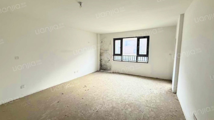 碩豐雅居二手房实景图