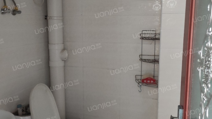 房本满五唯一，全阳户型，采光好。出行方便，-卫生间