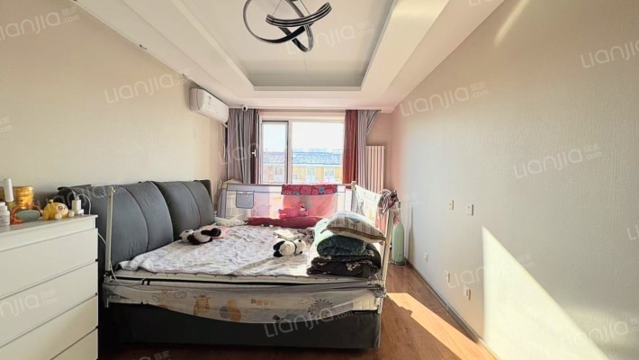 德信公园旁边 跃层户型方正 集中供暖 生活方便-卧室B