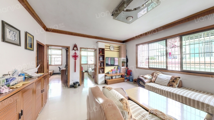 旭日北大道276号二手房实景图