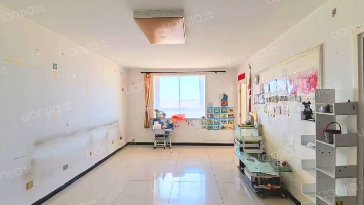 汇元国际 2室2厅 南-客厅