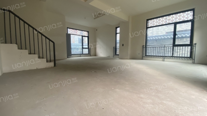 麓府大院藏月二手房实景图